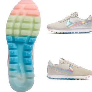 Size 9 - Nike Pre-Love O. X. Sneakers